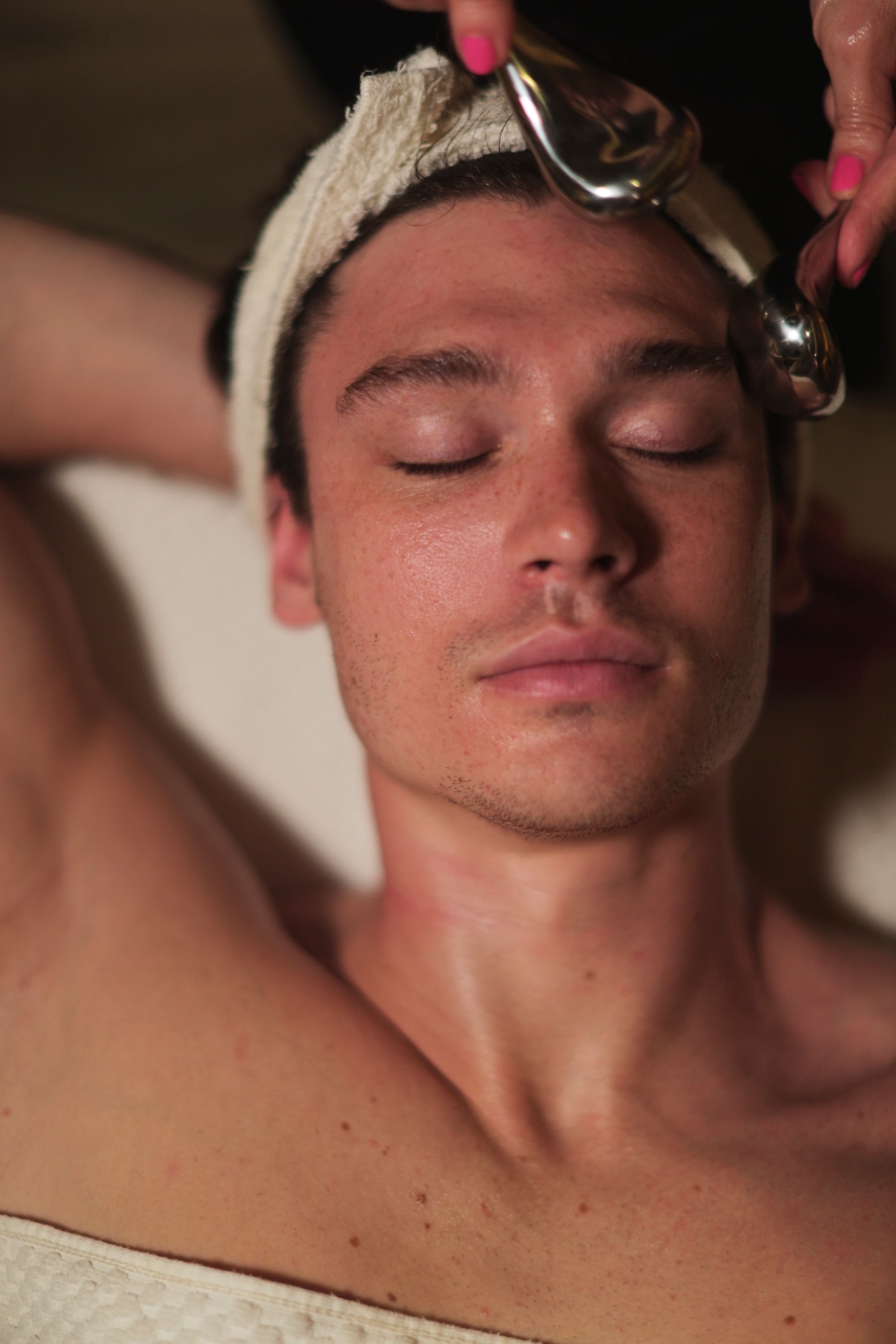 Gentleman’s facial with cooling globes at World Spa, Brooklyn